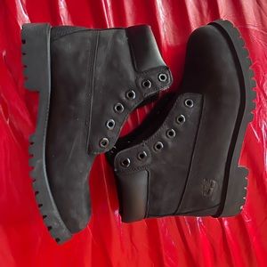 Black  Timberland Boots Womens Size 5.5
